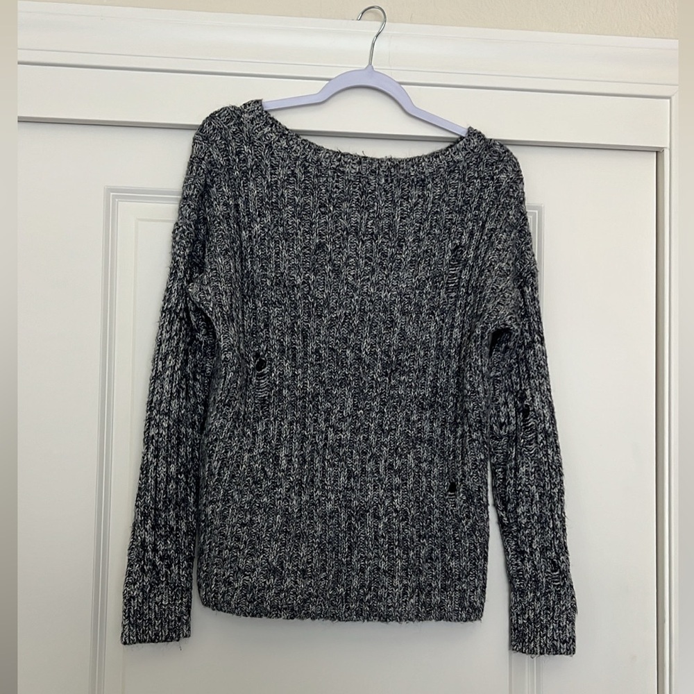 Abercrombie & Fitch Grey Knit Sweater - Picture 2 of 6